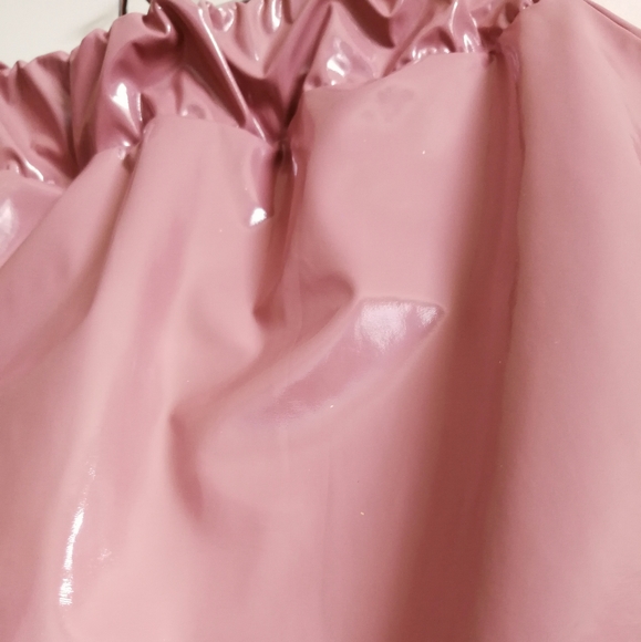 ❤️[3/$35] PrettyLittleThing Vinyl Zip Mini Skirt - Picture 7 of 7